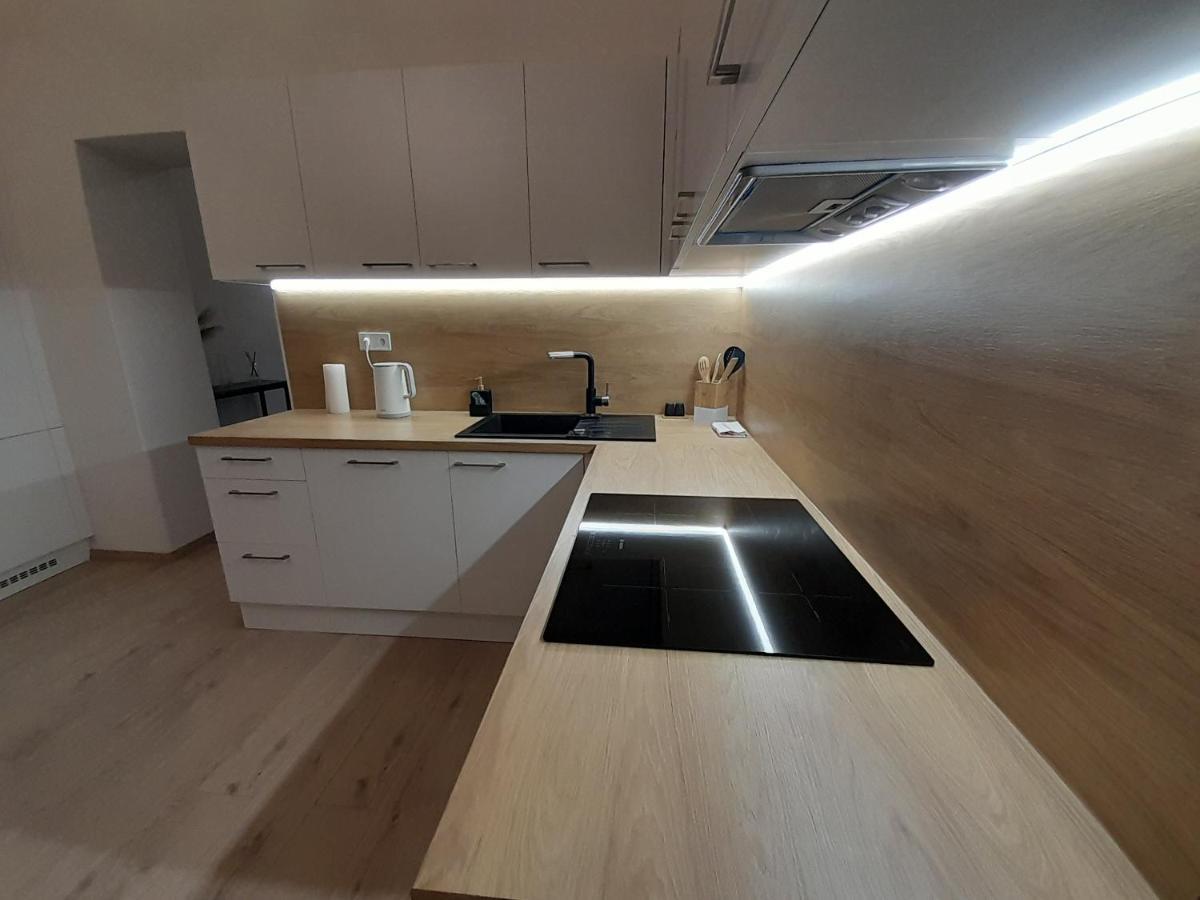 Entrez Apartment 3 - Historical Centre โกชิเซ ภายนอก รูปภาพ