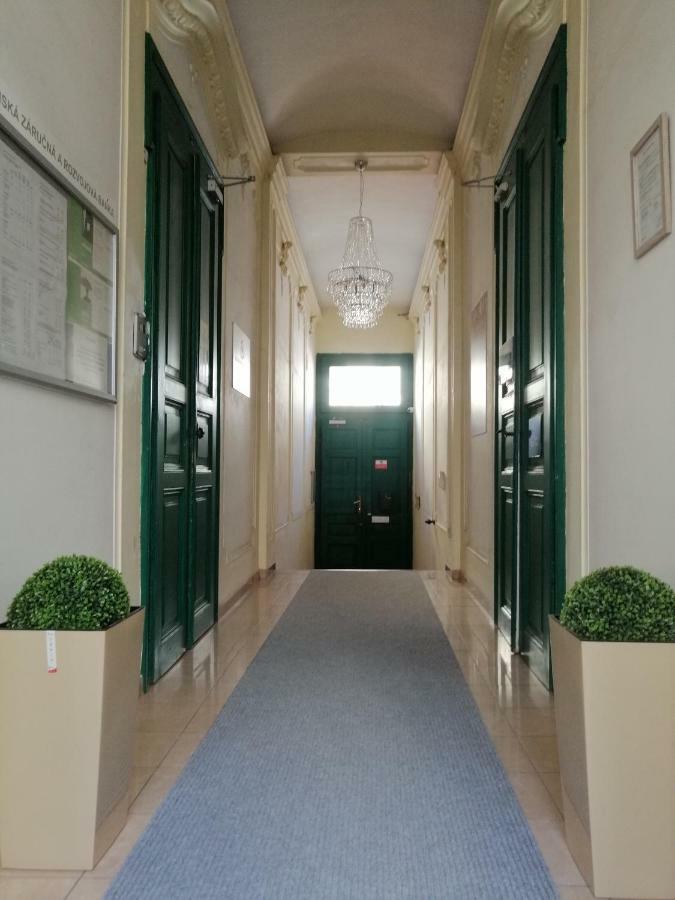 Entrez Apartment 3 - Historical Centre โกชิเซ ภายนอก รูปภาพ