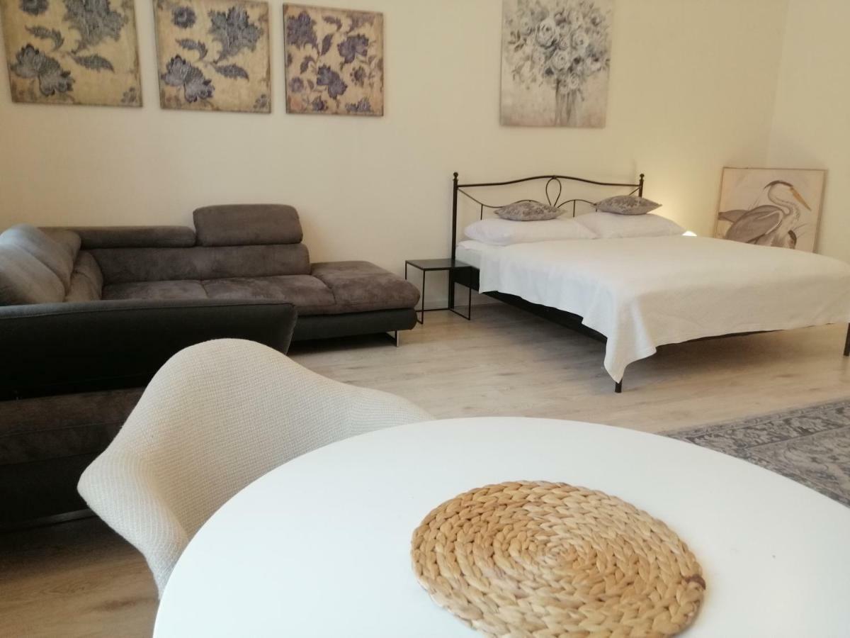 Entrez Apartment 3 - Historical Centre โกชิเซ ภายนอก รูปภาพ