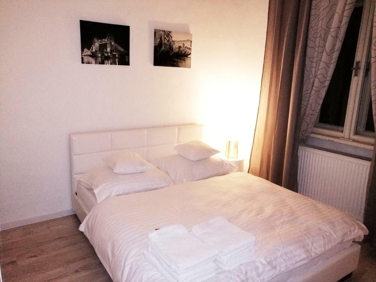 Entrez Apartment 3 - Historical Centre โกชิเซ ภายนอก รูปภาพ