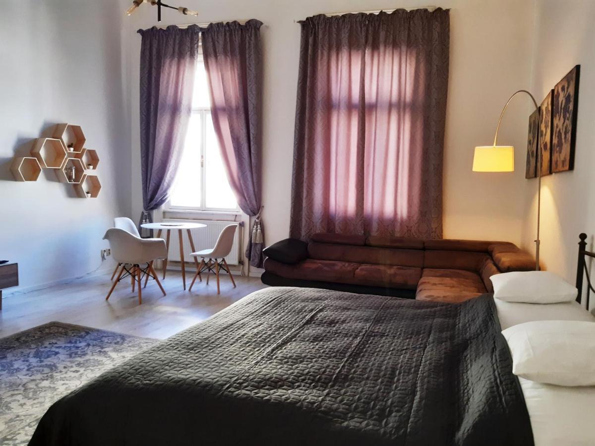 Entrez Apartment 3 - Historical Centre โกชิเซ ภายนอก รูปภาพ